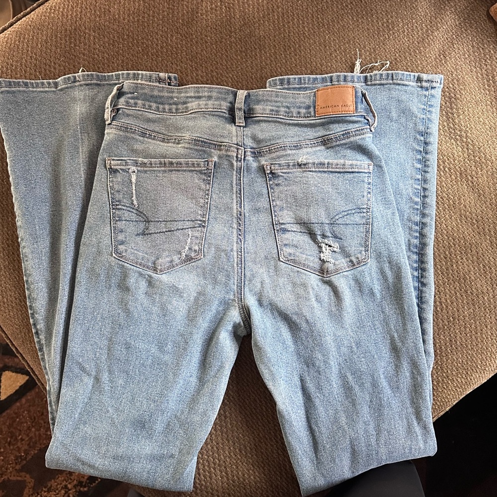 American Eagle Light Blue Distressed Jeans size 6 Long